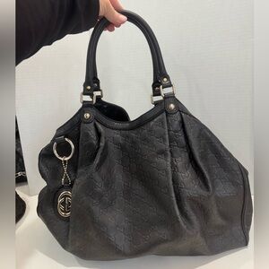 Gucci Black Shoulder Bag with Chain Charm GM size